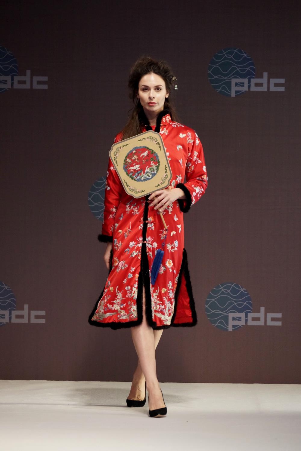 开幕首秀——苏绣依香 开幕首秀——苏绣依香